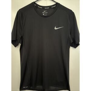 Nike - Men’s Shirt, Black Dri-Fit Running Performance Shirt, Size Medium.